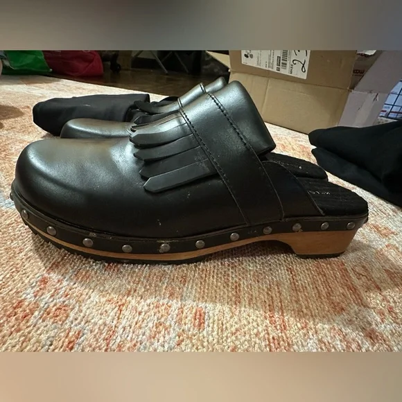 Kelsi Dagger Brooklyn Hibby studded wood bottom clog leather fringe top size 9.5 - Picture 4 of 7